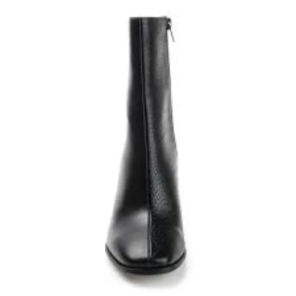 Journee Collection Black Heeled Boots - Picture 3 of 12